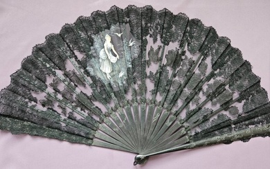 Geslin, Paris Hand fan - Folding fan - Blackened wood and lace