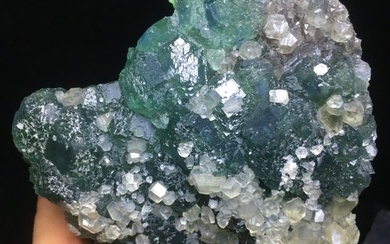 Green Fluorite crystals. - Height: 131 mm - Width: 115 mm- 1008 g