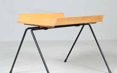 HANS BELLMANN. HANS BELLMANN. Horgen Glarus, side table/stacking table model 701.