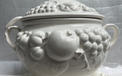 JAPANESE BY SIGNATURE , SOUP TUREEN, PLATE AND SERVING SPOON WHITE WITH EMBOSSED ART