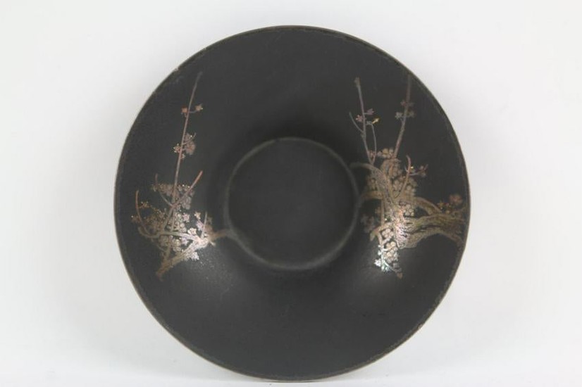 JAPANESE GOLD INLAID BRONZE MEIJI CHARGER