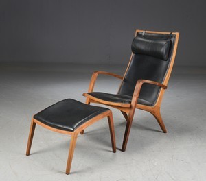 Rose Badeværelse Empirisk Jacob Berg. Lænestol med skammel med, stel af valnød, betrukket med sort  læder. (2) in Denmark