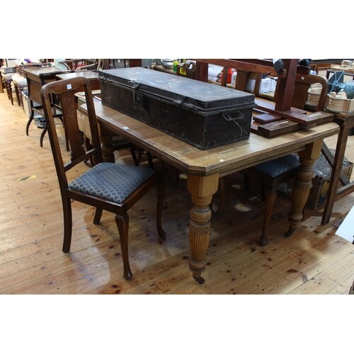 Late 19th/early 20th Century oak extending dining table, lea...