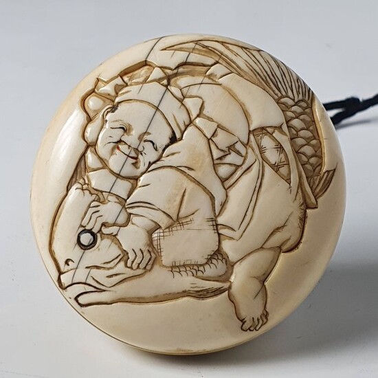Netsuke - Elephant ivory - Gyokuho - Japan - Edo Period (1600-1868)