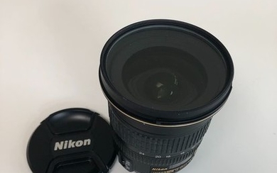 Nikon AF-S Nikkor 12-24 mm 1:4 G ED DX