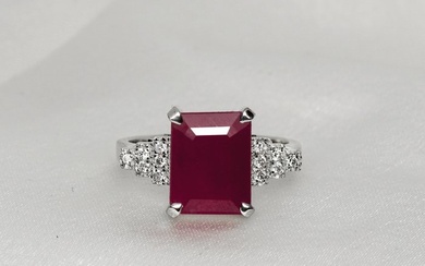 No Reserve Price-4.31 ct Natural No Heated Ruby & 0.13 ct Diamonds - 14 kt. White gold - Ring Ruby - Diamonds, IGI-Certified