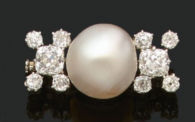 «PERLE FINE» Broche perle fine, diamants... - Lot 25 - Aguttes
