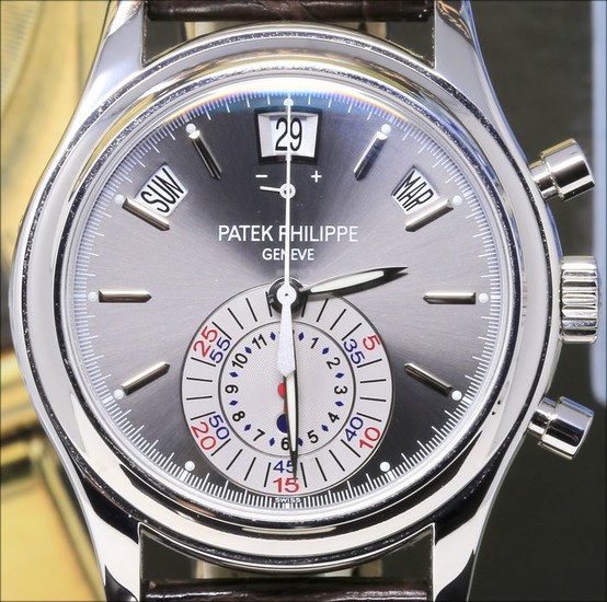 Patek Philippe - Annual Calendar Chronograph Ref-5960P-001 Full Set - Men - 2007
