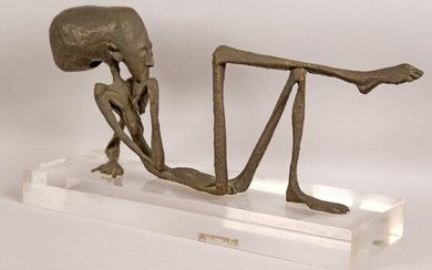 Realtà, scultura in bronzo a cera persa, base in plexiglass, altezza 22 cm, lunghezza 53 cm., Lucio Lanzarini