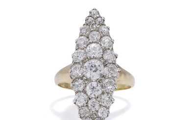 Ring Victorian 18kt yellow gold marquise shaped cluster with old european diamonds