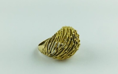 Ring in 18 K yellow gold