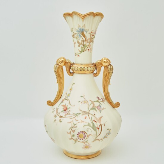 Мануфактура Royal Worcester. Великолепная изящная ваза blush ivory с...