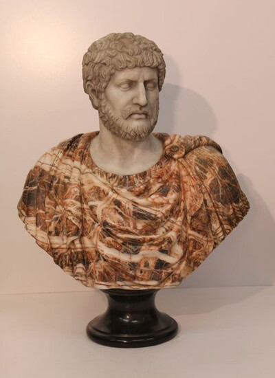 Sculpture, Bust of Antoninus Pius - Marble - Mid 20th century