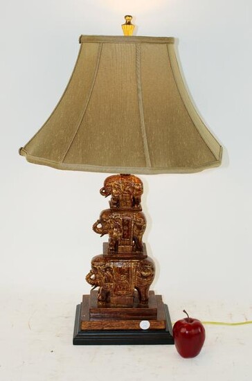 Stacked elephant table lamp