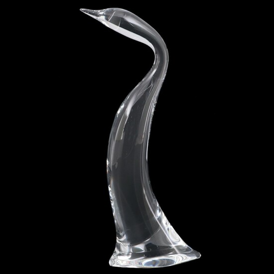 Steuben Art Glass Swan Statuette, Mid to Late 20th Century