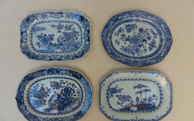 Suite of 4 Chinese blue porcelain dishes, 18th century (*)....