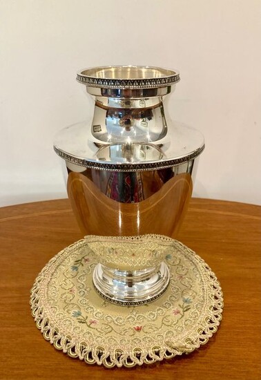 Tiffany Cup in Silver (1) - Silver - Tiffany - U.S. - 1950-1970