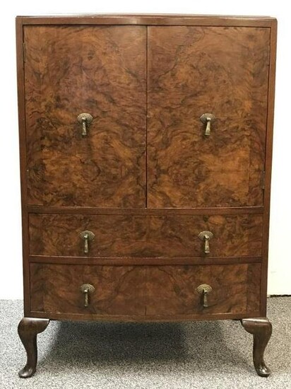 VINTAGE FRENCH STYLE BURL WALNUT BOW FRONT CABINET