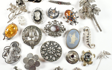 VINTAGE & LATER 925 SILVER & WHITE METAL BROOCHES