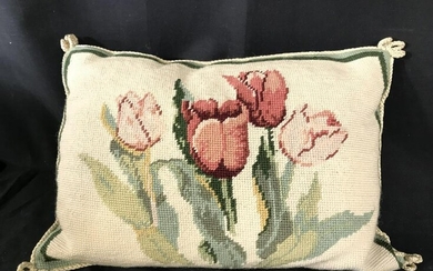 Vintage Floral Detailed Needlepoint Pillow