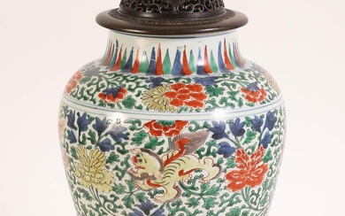 iGavel Auctions: Chinese Porcelain Wucai Peony and Lion Jar with Cover and Stand, 17th Century ASW1C