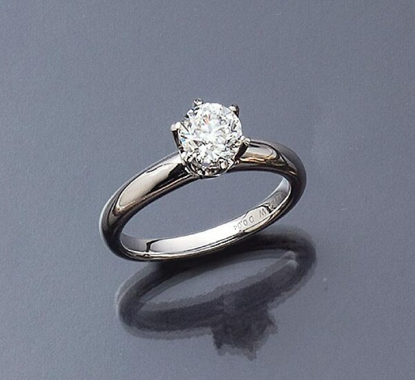 18 kt gold ring with brilliant-solitaire
