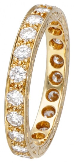 18K. Yellow gold alliance ring set with approx. 1.05 ct. diamond in an engraved setting....