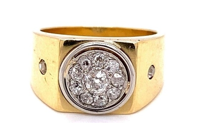 18k Art Deco Round Center Diamond Ring