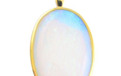 An 18ct gold opal pendant.
