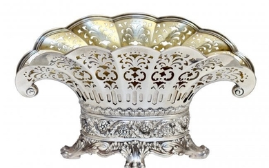 An American Silver Center-piece Vase Tiffany & Co.