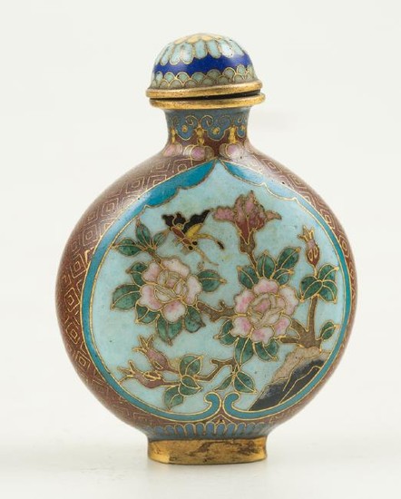 Metal snuff bottle with cloisonné enamel. China.