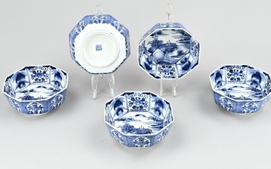 5x Chinese bowl Ø 13 x 13 cm.