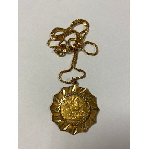 A 1904 Sovereign, mounted as a pendant to 9ct gold mount and...