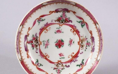 A CHINESE FAMMILE ROSE PORCELAIN SAUCER DISH, decorated