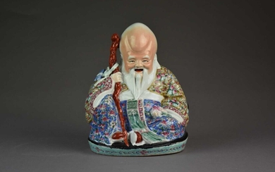 A Chinese porcelain figure of Shoulao, 20th Century