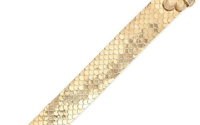 A FRENCH RETRO DIAMOND BELT BRACELET in 18ct yellow gold and platinum, comprising articulated scale