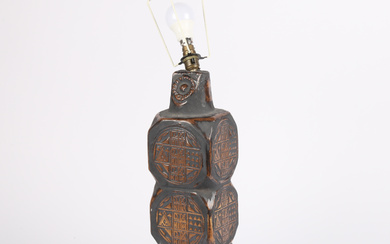 A MID 20TH CENTURY TROIKA STYLE LAMP.