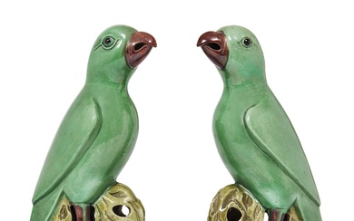 A PAIR OF GREEN PARROTS, CHINA, QING DYNASTY, 18TH-19TH CENTURY