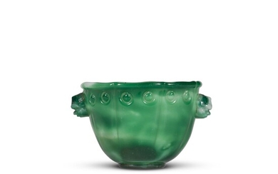 A small green and white glass bowl, Qing dynasty, 18th century | 清十八世紀 涅白绿料雙耳小盌