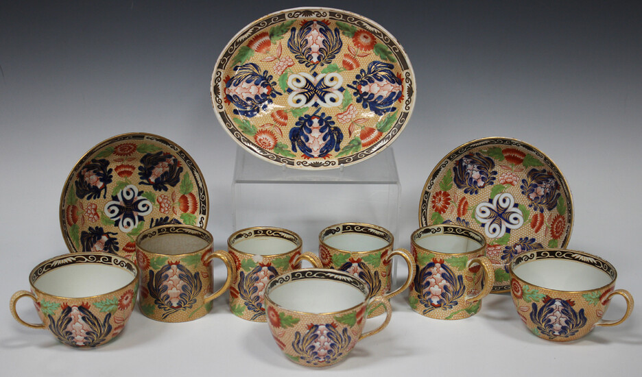 A small group of Wedgwood Chrysanthemum Imari pattern teawares, circa 1810, comprising a teapot stan