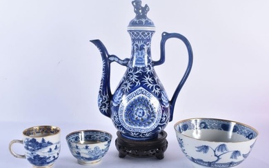 AN 18TH CENTURY CHINESE EXPORT BLUE AND WHITE PORCELAIN BOWL Qianlong, together with a teabowl, cup