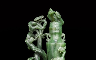 An archaistic spinach-green jade 'phoenix' vase and cover, Qing dynasty, 18th century | 清十八世紀 碧玉仿古鳳紋蓋瓶