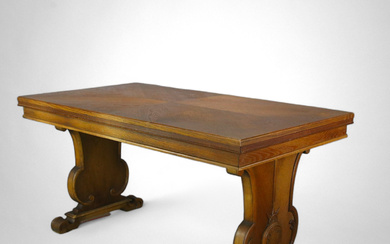 An oak baroque dining table, 1930s/1940s.