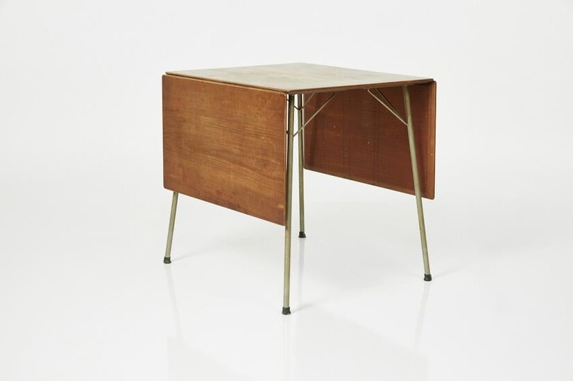 Arne Jacobsen, Drop-Leaf Table, Model No. FH-3601