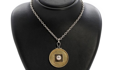 Bent Exner: A partly fire-gilt sterling silver necklace. Pendant L. 6. Necklace L. 66 cm. 1982.