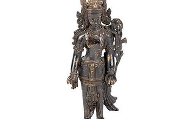 Bodhisattva debout . Figure en bronze bleuté, Tibet, fin du XIXe siècle. Hauteur totale :...