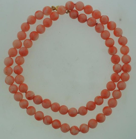 C.1970 ANGEL SKIN CORAL BEAD NECKLACE STRAND
