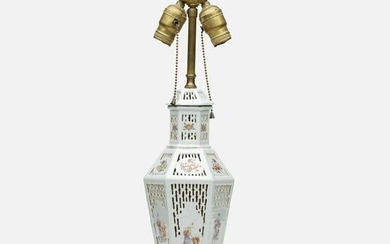 Chinese Export, reticulated Famille Rose lamp base