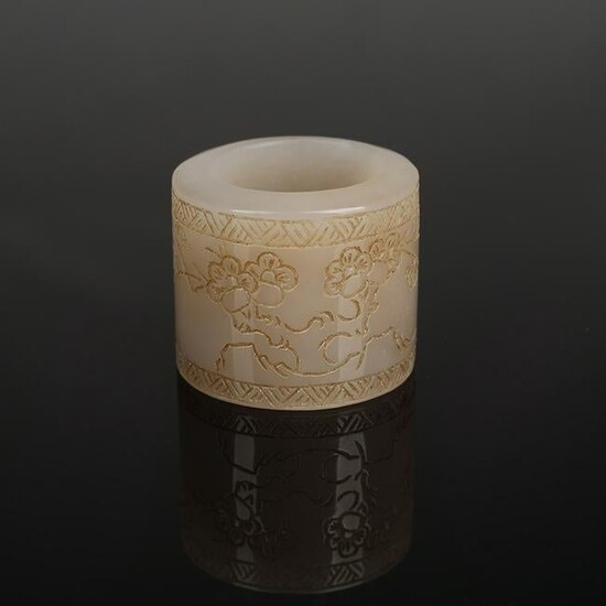 Chinese Qing Style jade Archer Ring
