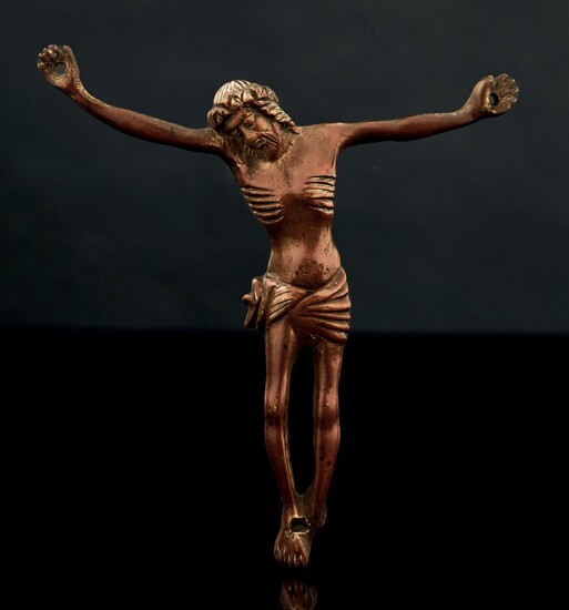Christ en bronze avec traces de dorure, fonte... - Lot 26 - Pierre Bergé & Associés